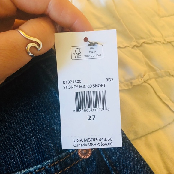 NWT! Volcom Brand Jean shorts - Picture 5 of 6